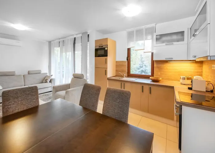 Apartment Napsugar 12 By Hellobalatonlelle